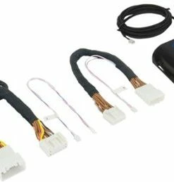 Best Buy AMPLIFIER INTEGRATION INTERFACE FOR SELECT TOYOTA AND LEXUS VEHICLES - BLACK/BLUE