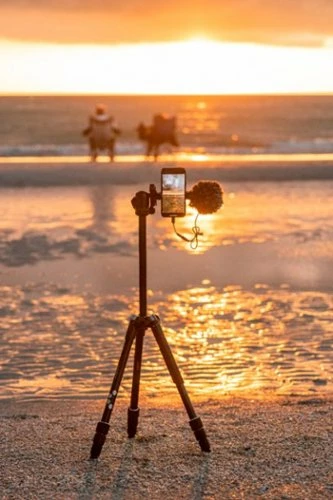 Best Buy RANGEPOD TRIPOD FOR CAMERA AND VLOGGING - RED - Image 27