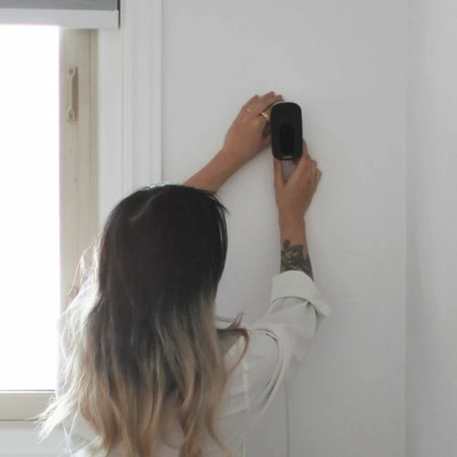 Best Buy SMARTCAMERA WITH VOICE CONTROL - BLACK/WHITE - Image 5