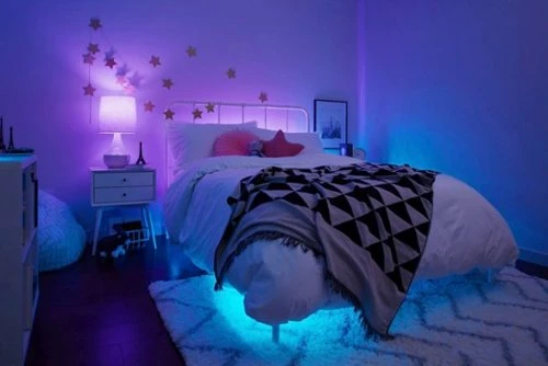 Best Buy CYNC SMART DIRECT CONNECT LIGHT BULB (1 A19 LED COLOR CHANGING LIGHT BULB), 60W REPLACEMENT - FULL COLOR - Image 2