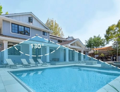 Best Buy OUTDOOR WIRED 2K FLOODLIGHT SURVEILLANCE CAMERA - WHITE - Image 3