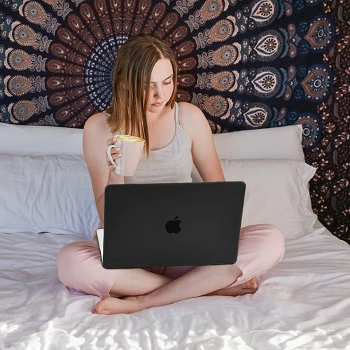 Best Buy MACBOOK CASE FOR 2022 MACBOOK AIR 13.6 WITH APPLE M2 CHIP-BLACK (MODEL A2681) - Image 4