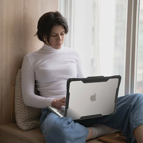 Best Buy SHOCKPROOFÂ RUGGED CASE THAT FITS THE 2022 MACBOOK AIR 13.6 WITH APPLE M2 CHIP. - Image 7